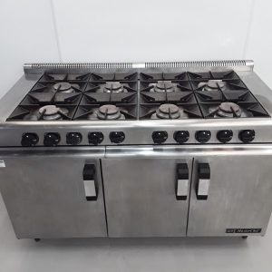 8 Burner Range Cooker With 19kg Gas